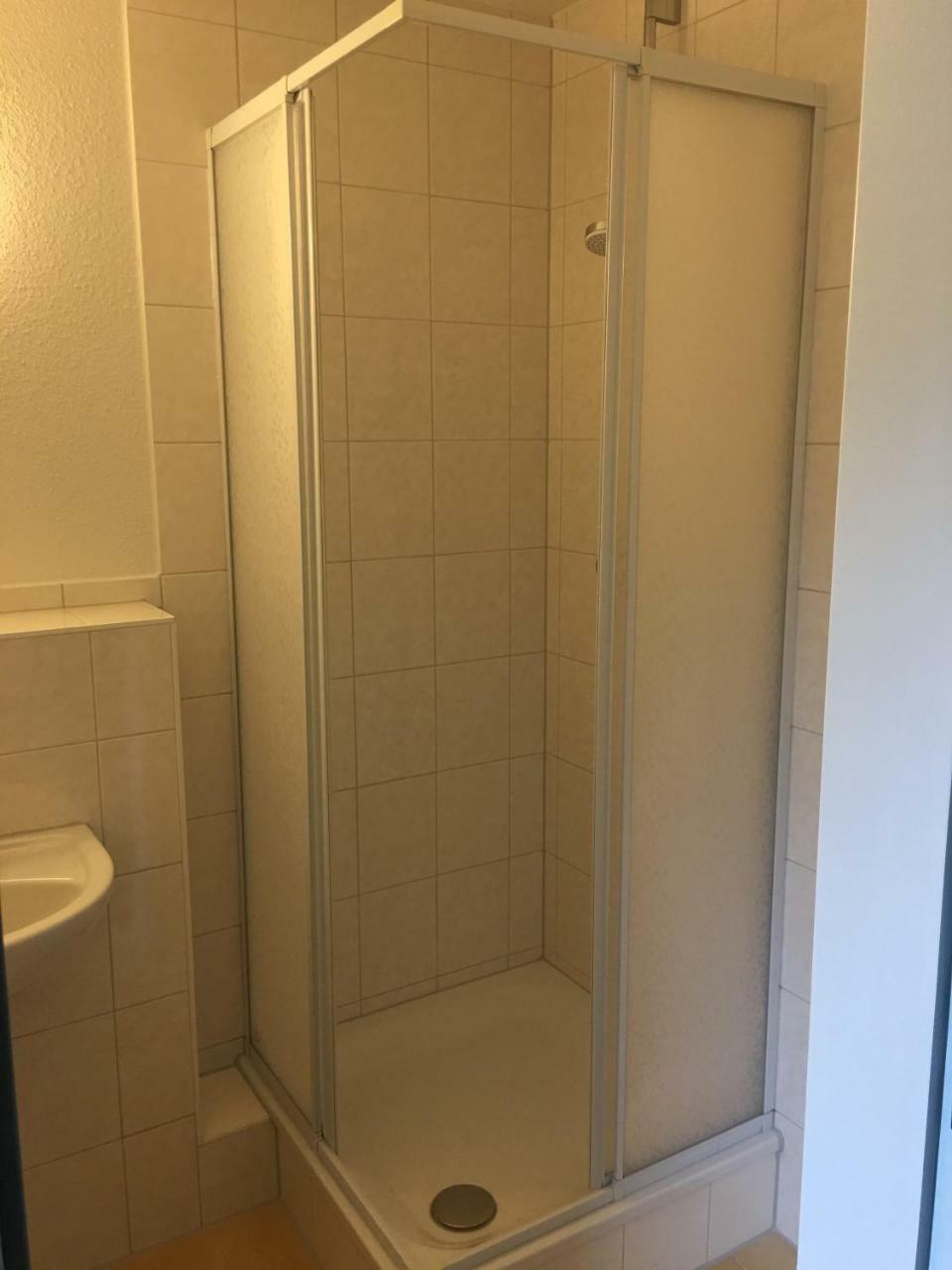 Die Kantine Wittenburg Zimmervermietung Und Hostel Esterno foto